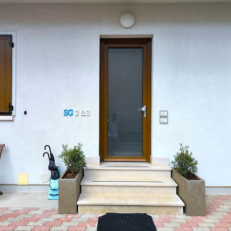 Sg Rooms - Casa Laura Peschiera del Garda Buitenkant foto