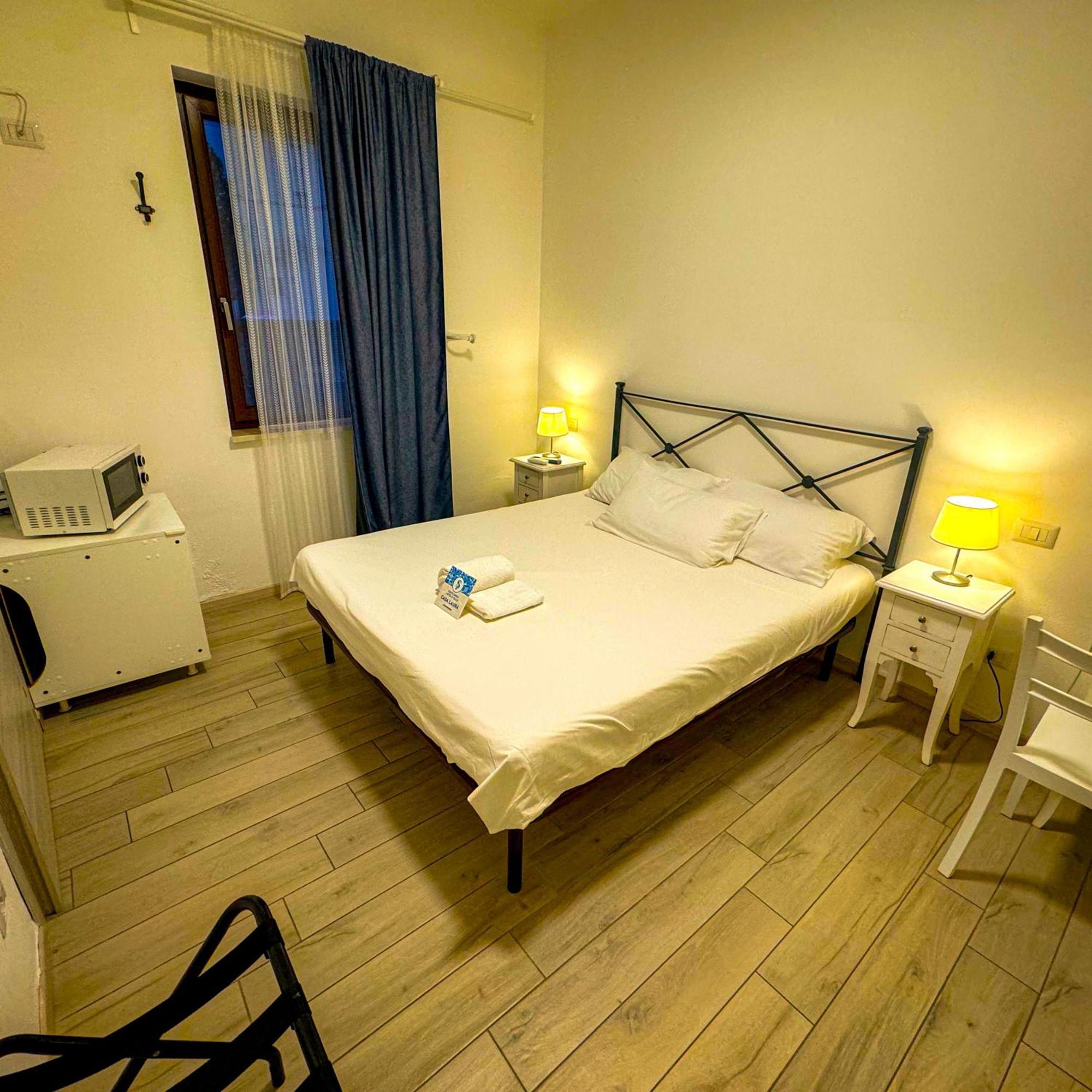 Sg Rooms - Casa Laura Peschiera del Garda Buitenkant foto
