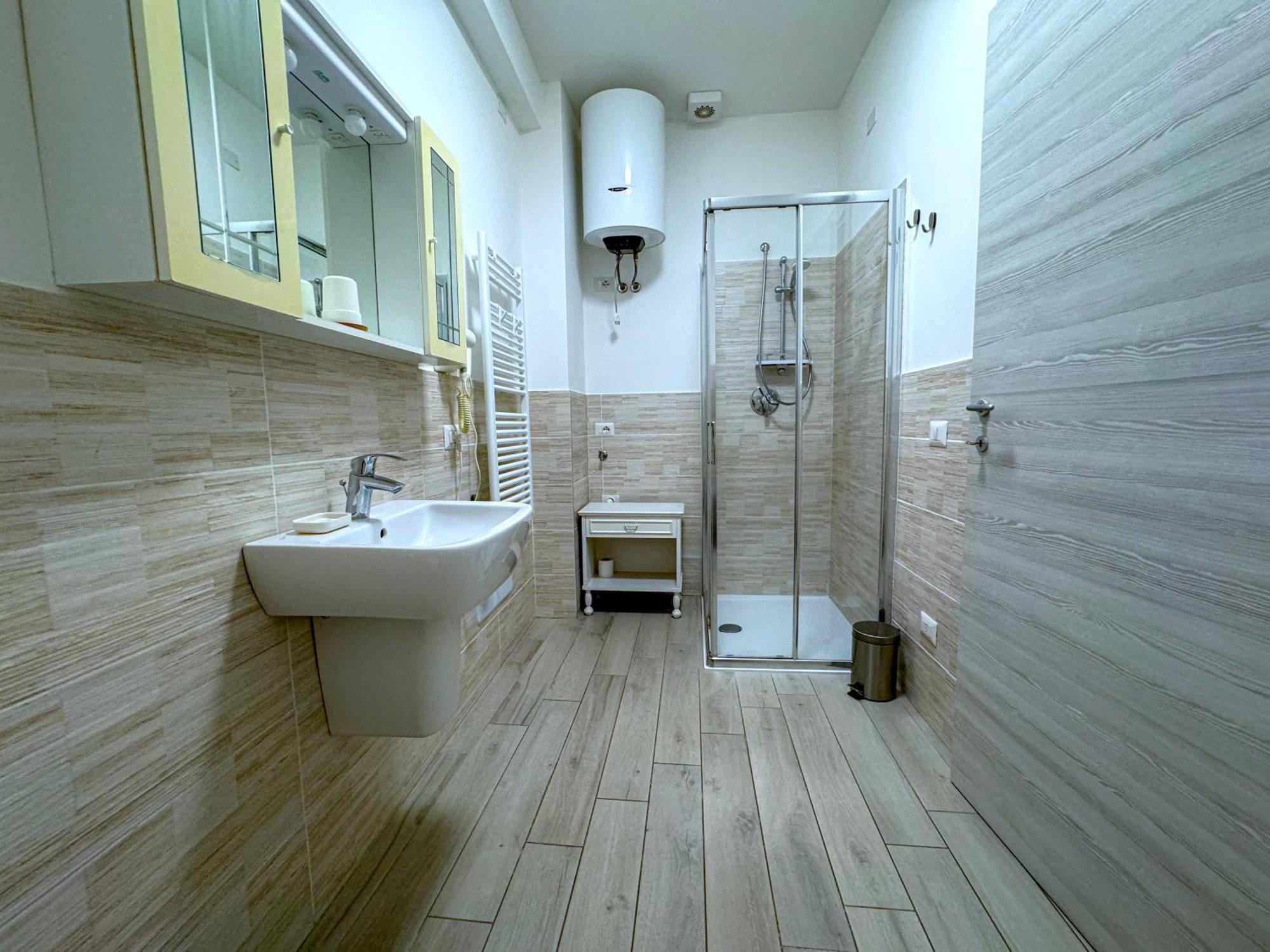 Sg Rooms - Casa Laura Peschiera del Garda Buitenkant foto
