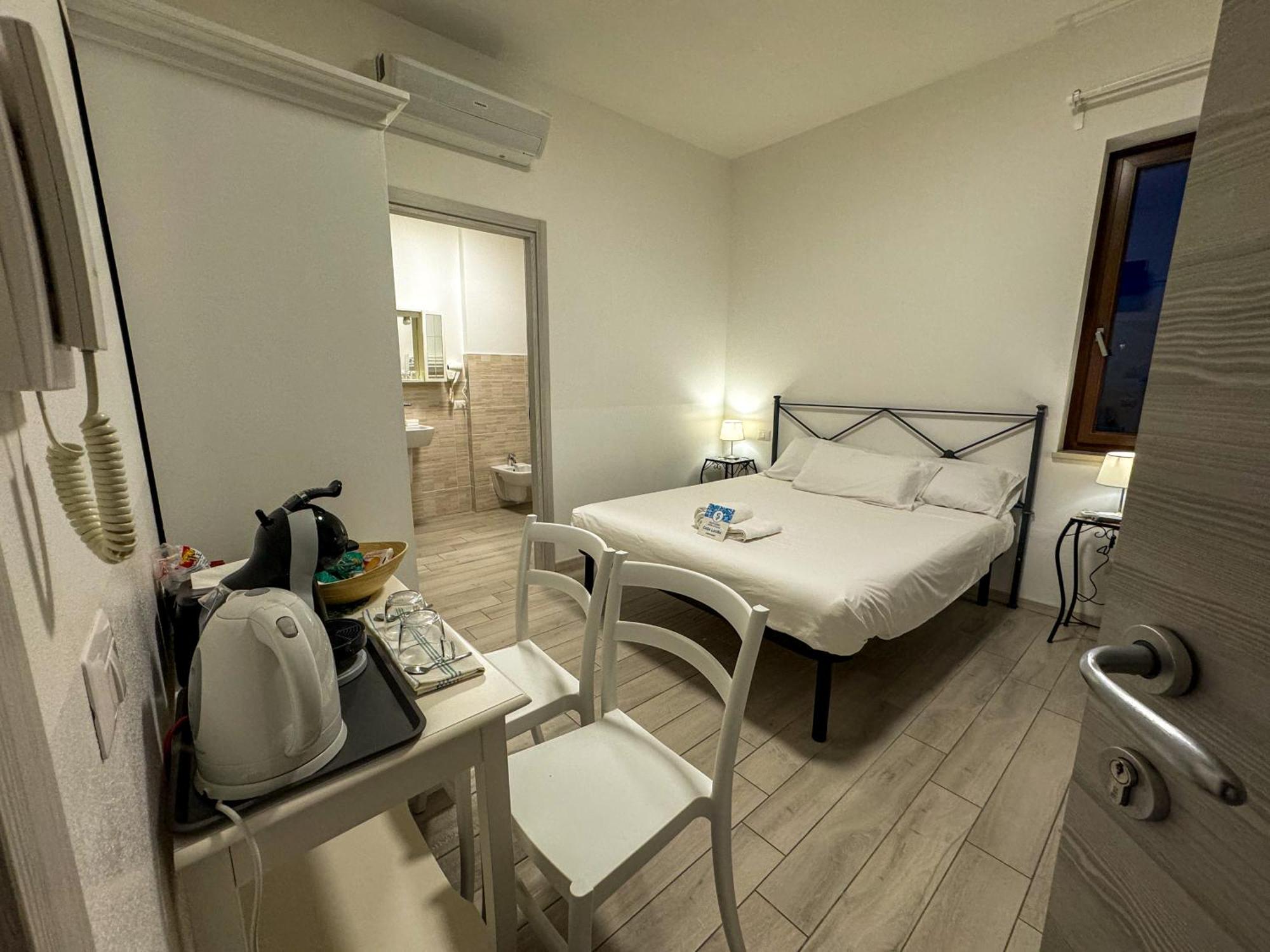 Sg Rooms - Casa Laura Peschiera del Garda Buitenkant foto
