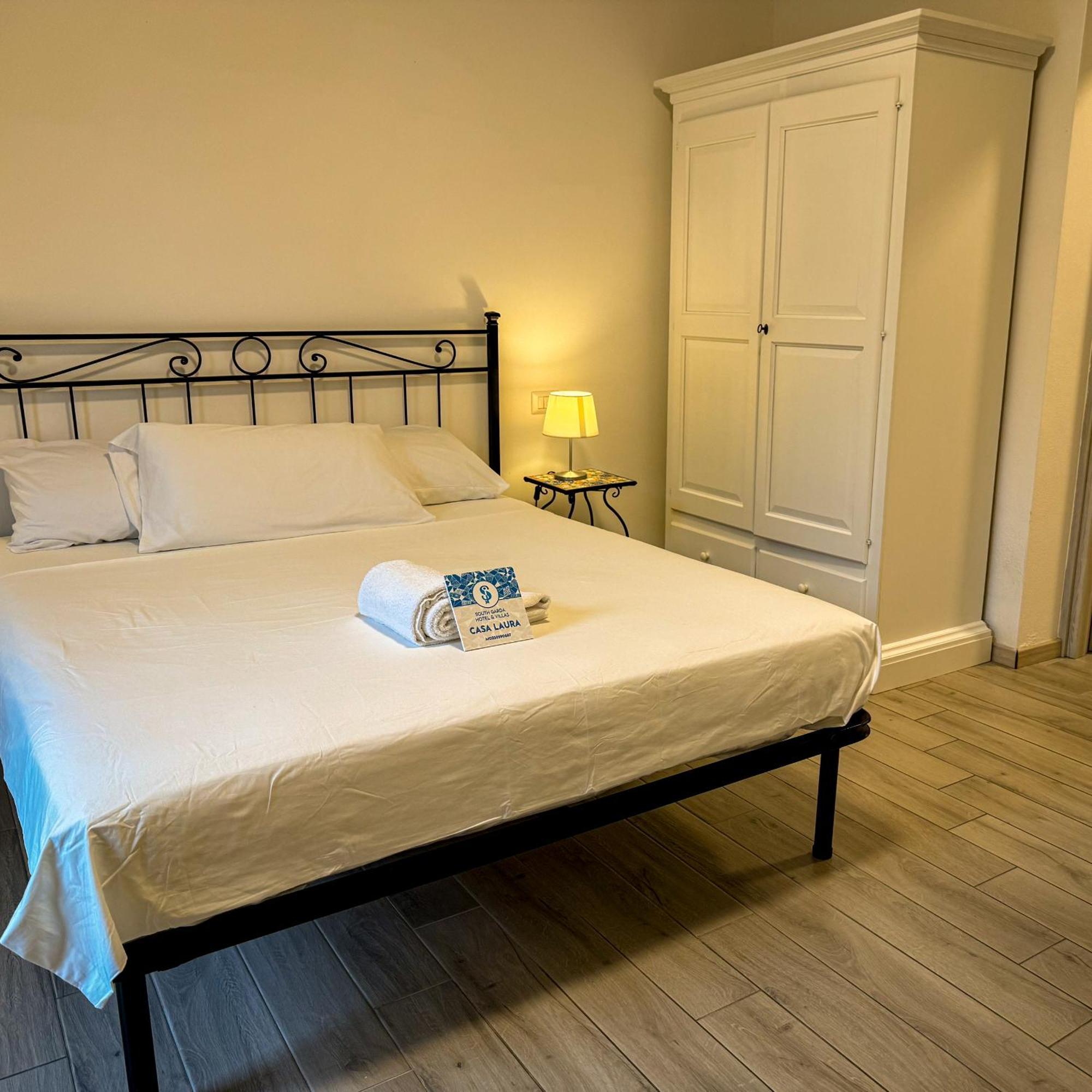 Sg Rooms - Casa Laura Peschiera del Garda Buitenkant foto