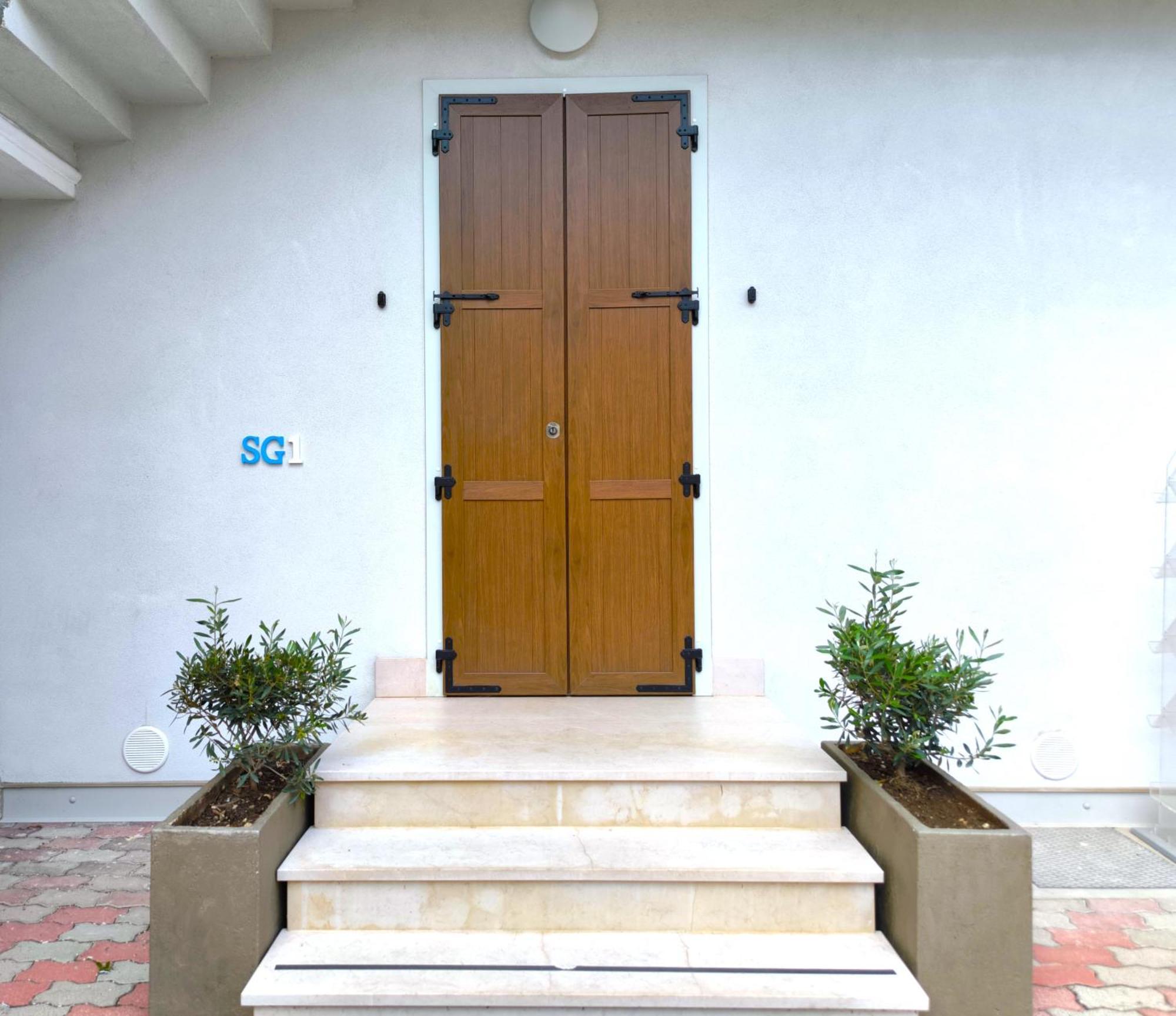 Sg Rooms - Casa Laura Peschiera del Garda Buitenkant foto